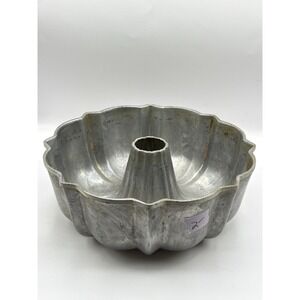 Vintage Nordic Ware Bundt Fluted Tube Pan Cake Pan Baking Kitchen Decor Farm